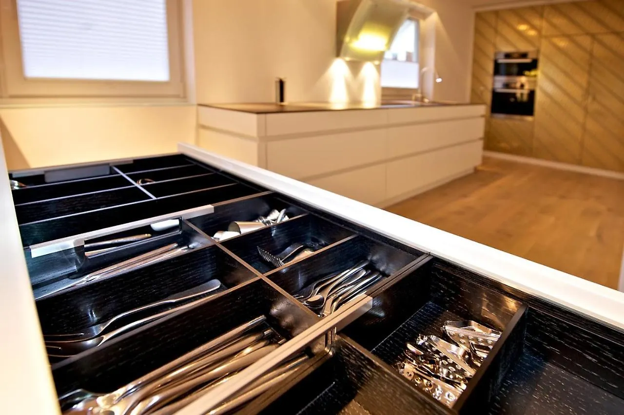 Ferienwohnung Designer-Loft mit Whirlpool Köln
