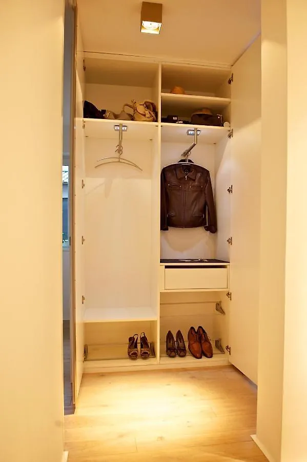 Ferienwohnung Designer-Loft mit Whirlpool Köln